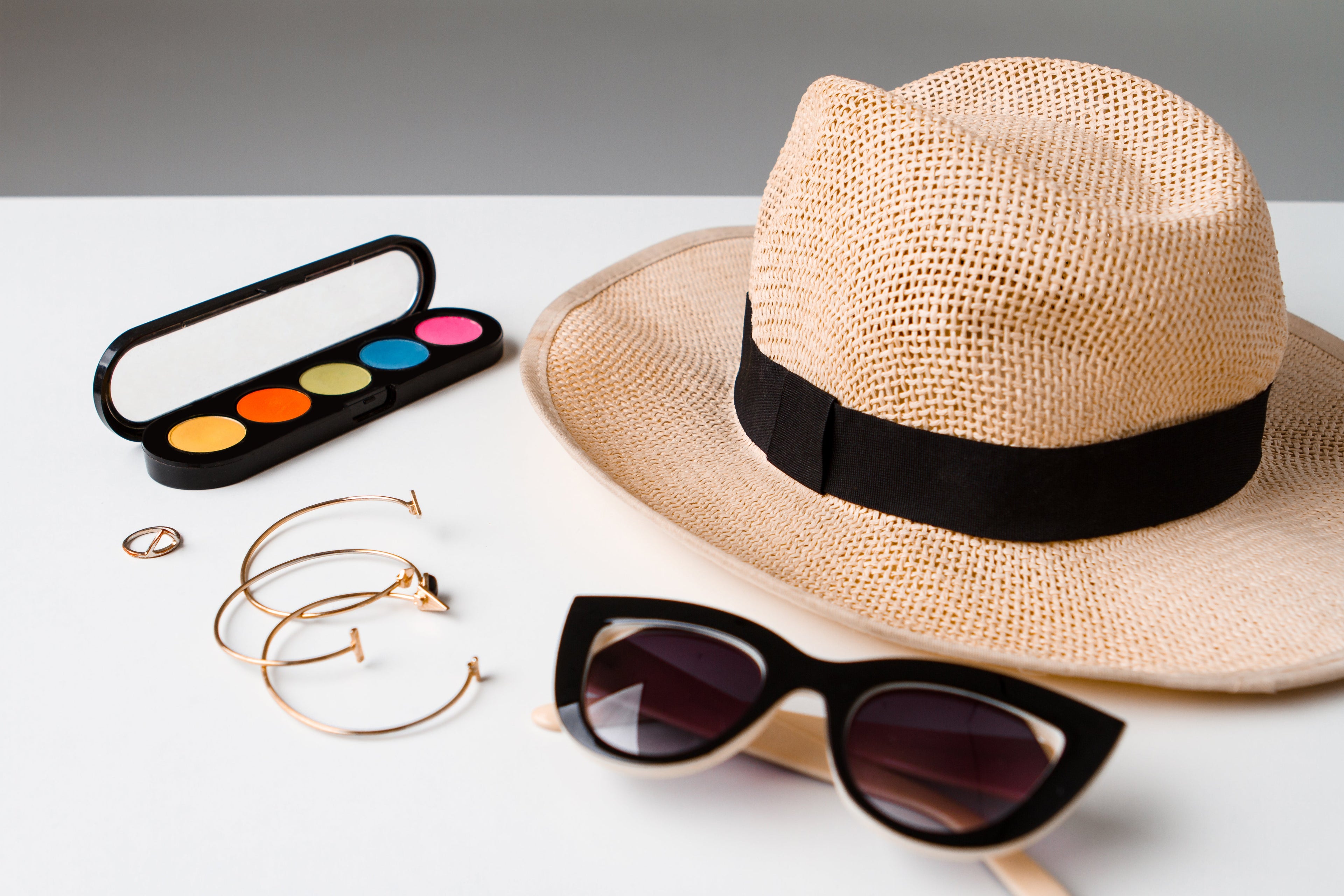Caps, Hats & sunglasses