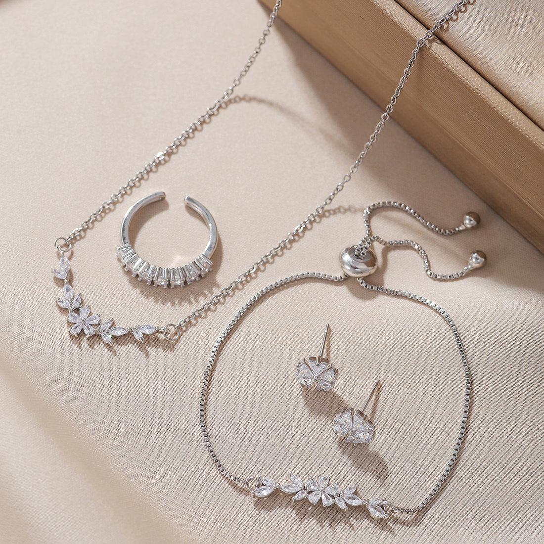 Simple Elegant Zircon Inlaid Jewelry Set Silver Flower Necklace Exquisite Earrings Bracelet Ring Suitable For Women&